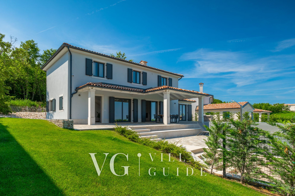 Villa Arman Garden and property exterior