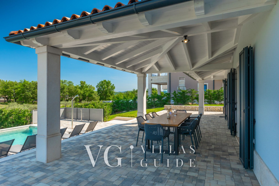 Villa Arman Additional content