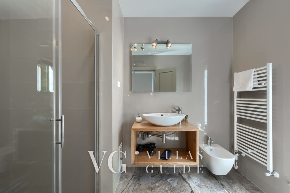 Villa Arman Bathroom