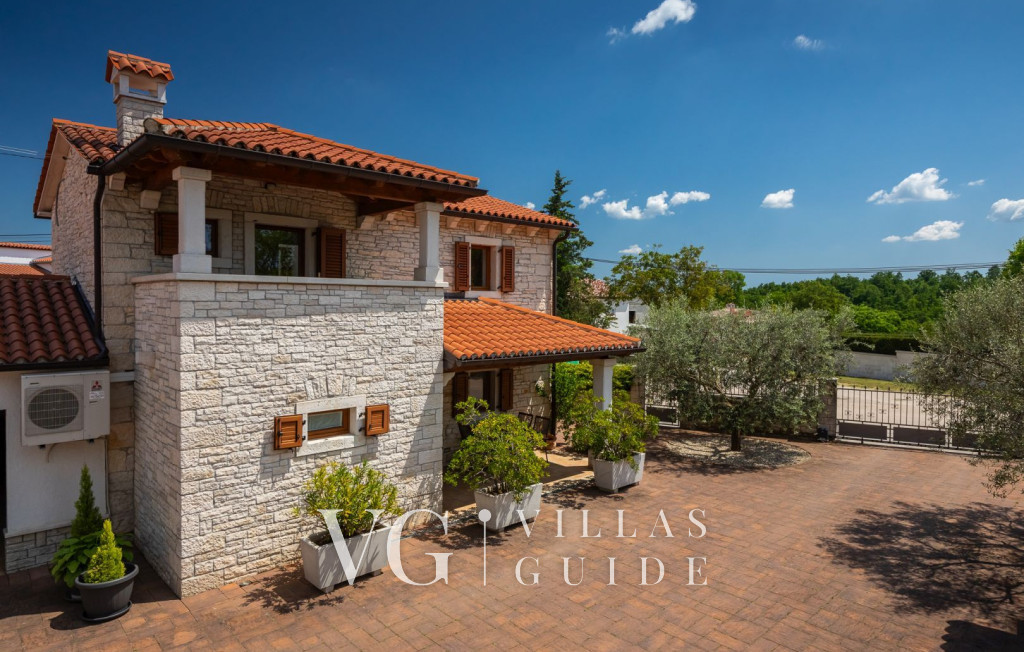 Casa Mate Garden and property exterior