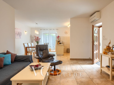 Casa Mate Living room