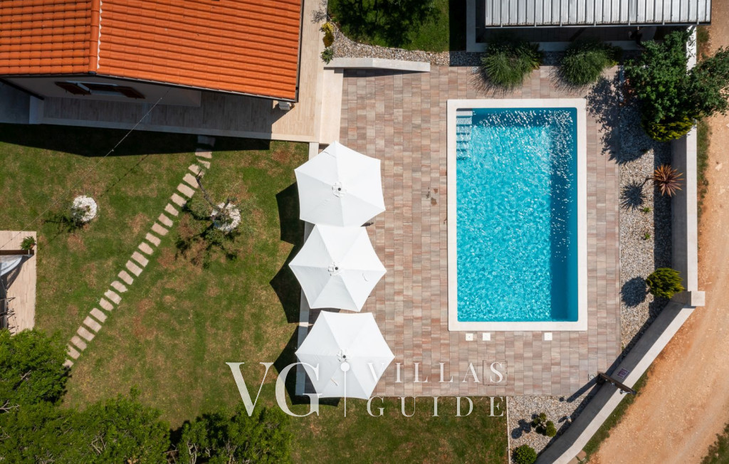 Villa Gita Garden and property exterior