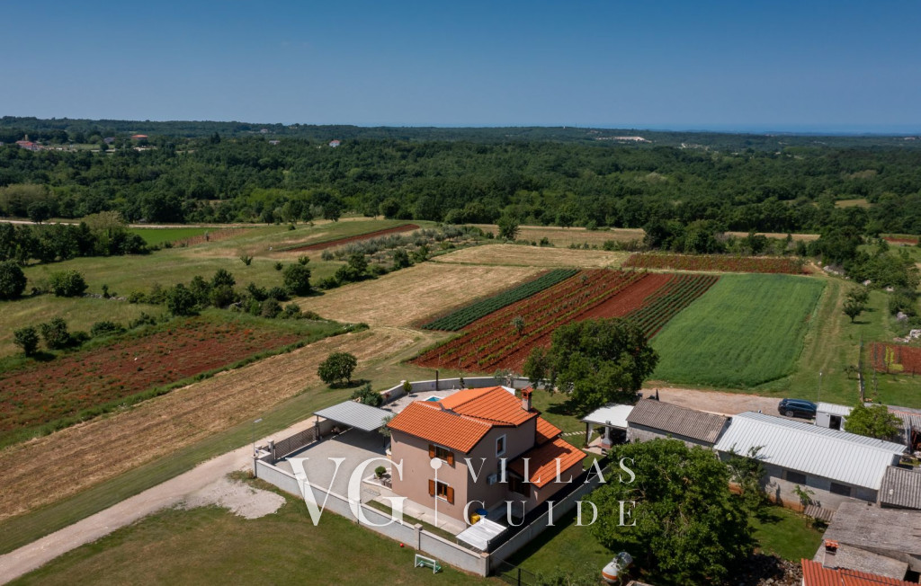 Villa Gita Garden and property exterior