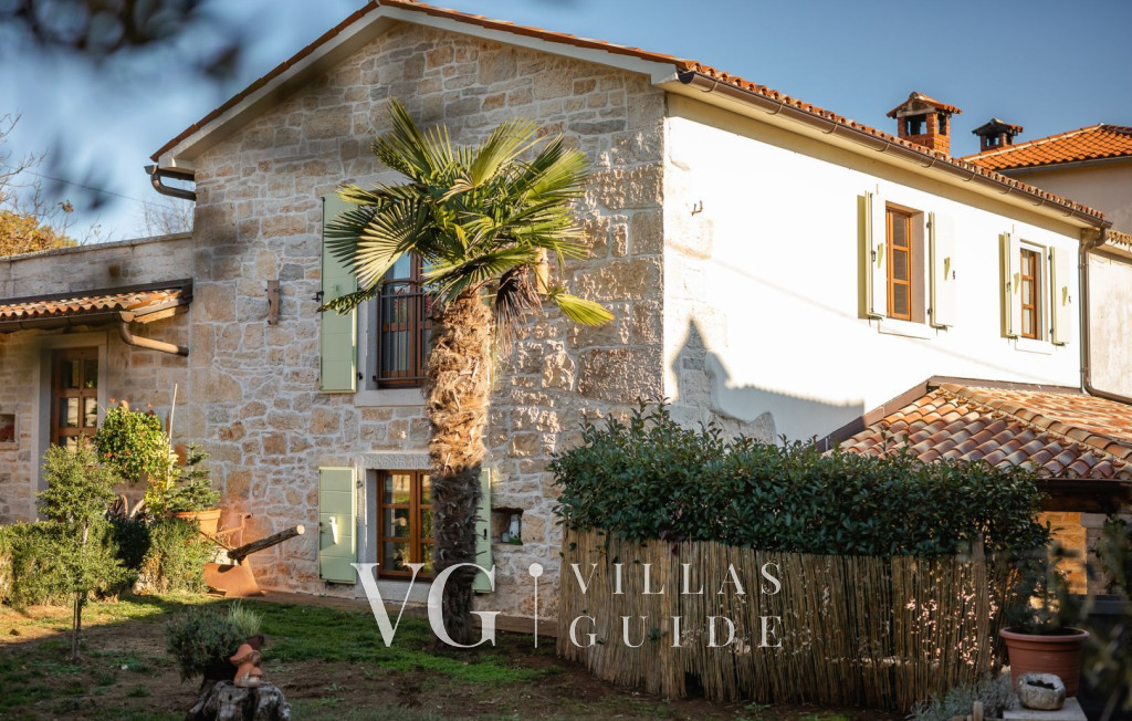 Villa Banko Garden and property exterior