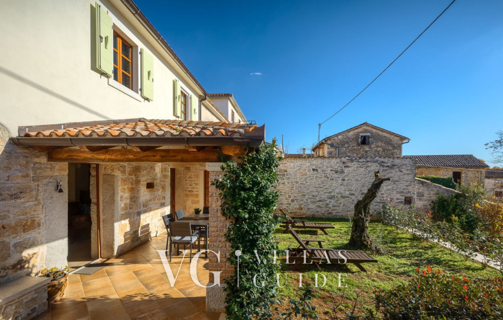 Villa Banko Garden and property exterior