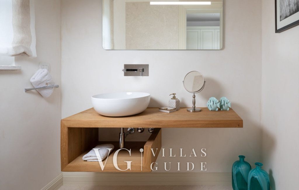 Villa Claretta Additional content