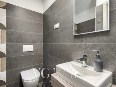 Villa Eva - Tar Bathroom