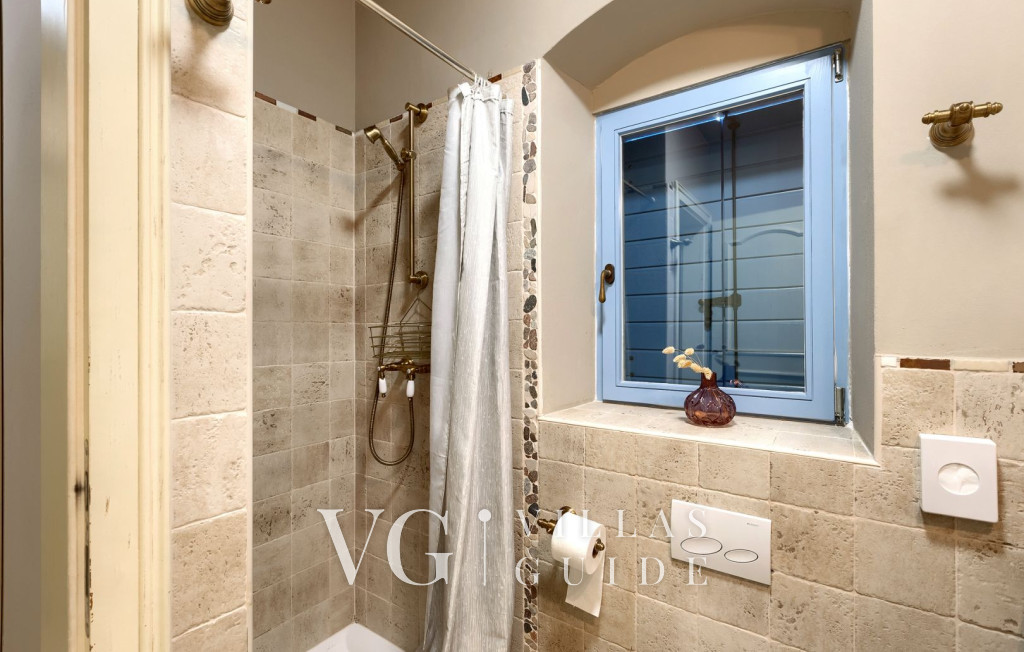 Stancija Čabrunići Kupaonica