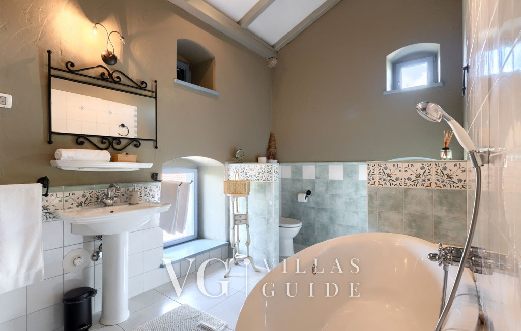 Stancija Čabrunići Kupaonica