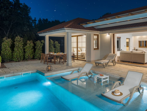 Villa Porto Bus Beachfront