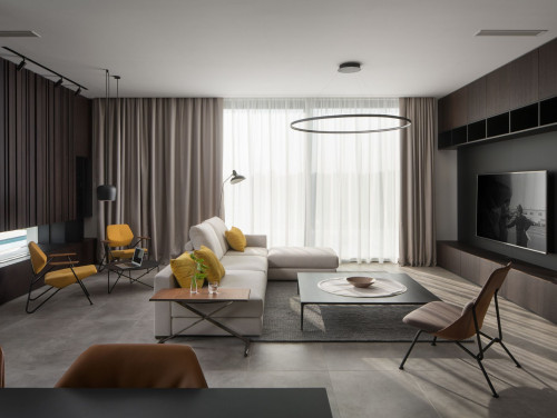 Villa Noble with outdoor pool and game room