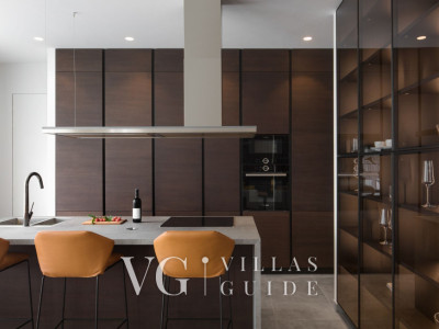 Villa Noble with outdoor pool and game room Kuhinja