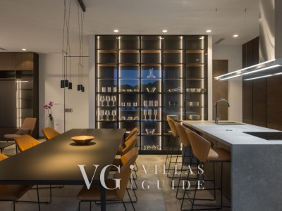 Villa Noble with outdoor pool and game room Kuhinja