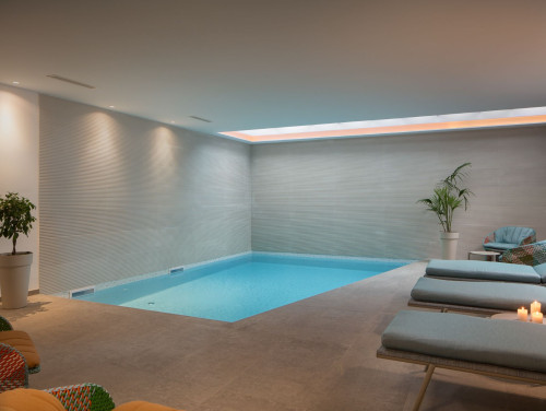 Villa Noble with outdoor and indoor pool