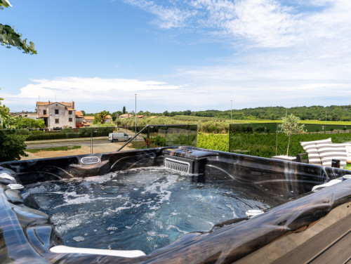 Luxury Villa Lipa Tree