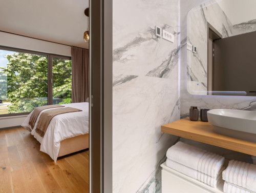 Luxury Villa Lipa Tree