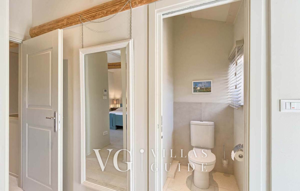 Villa Charlotta Bathroom