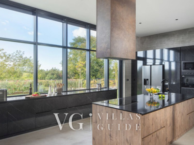 Villa Valens Residence Kitchen