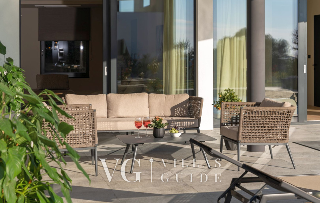 Villa Aruna Additional content