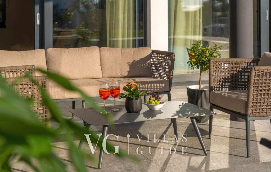 Villa Aruna Additional content