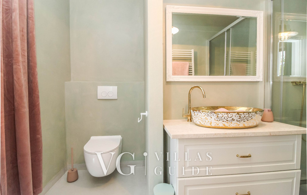 Villa Una Sofia Bathroom