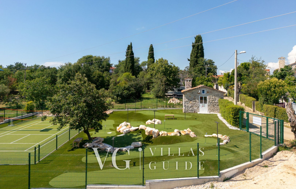 Villa Curitico Ostalo
