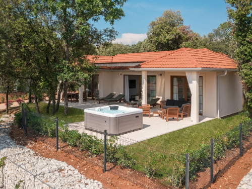 Luxury Bay Villa Porto Bus