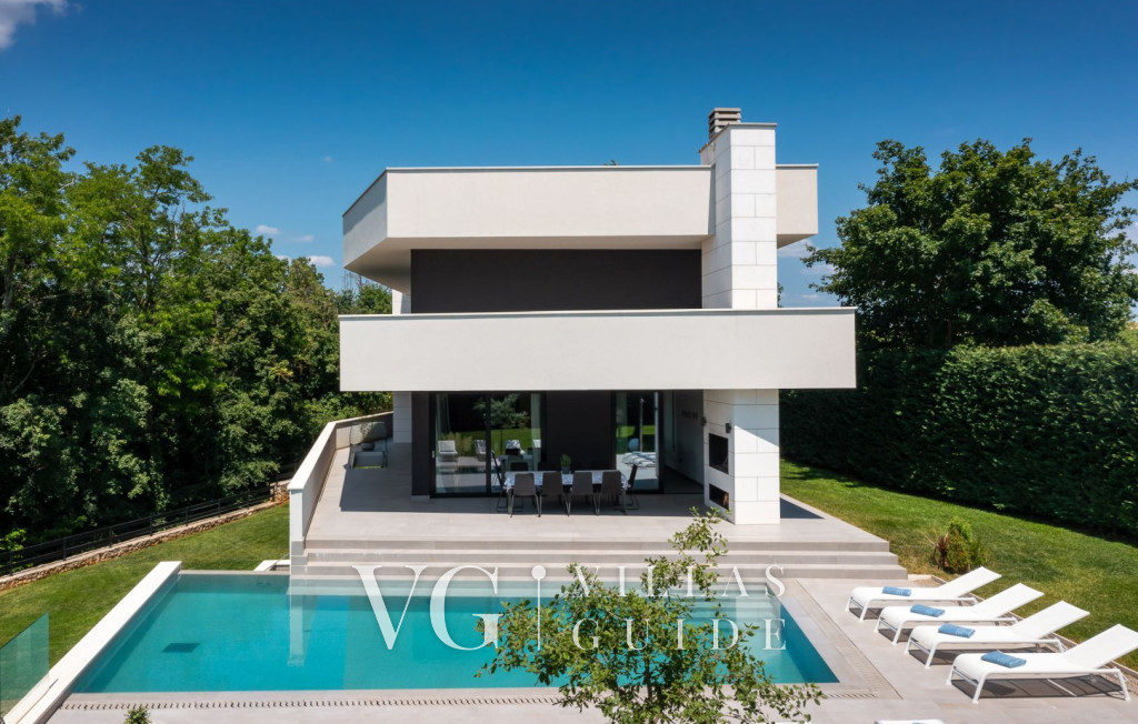 Villa 55 Garden and property exterior