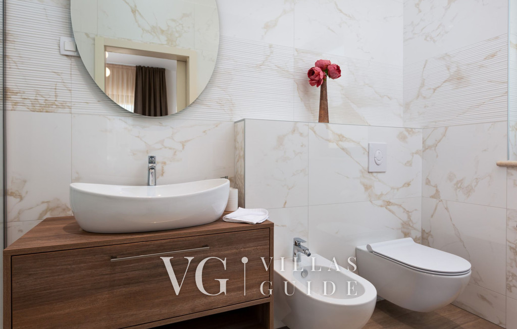 Villa Faloniga Bedroom