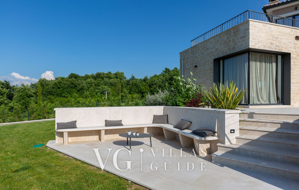 Villa Faloniga Additional content