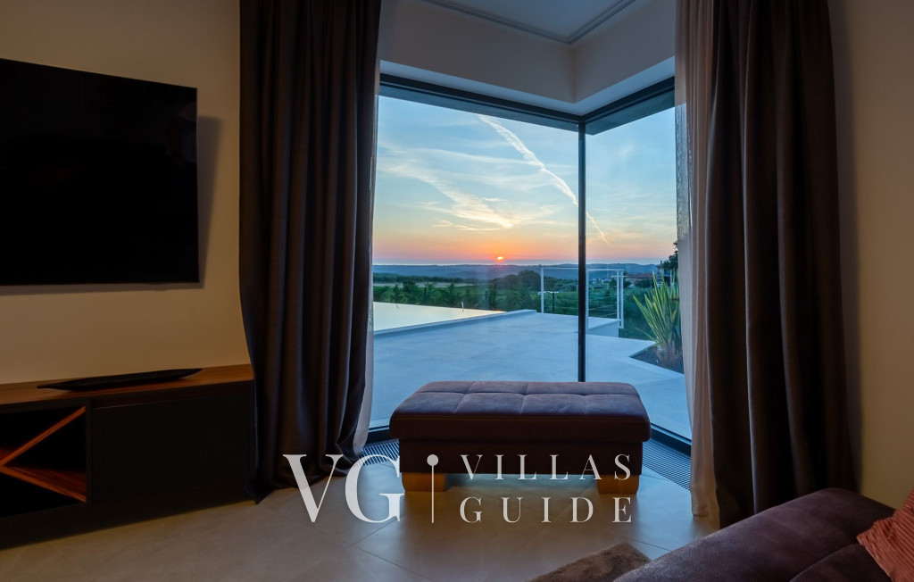 Villa Faloniga Additional content