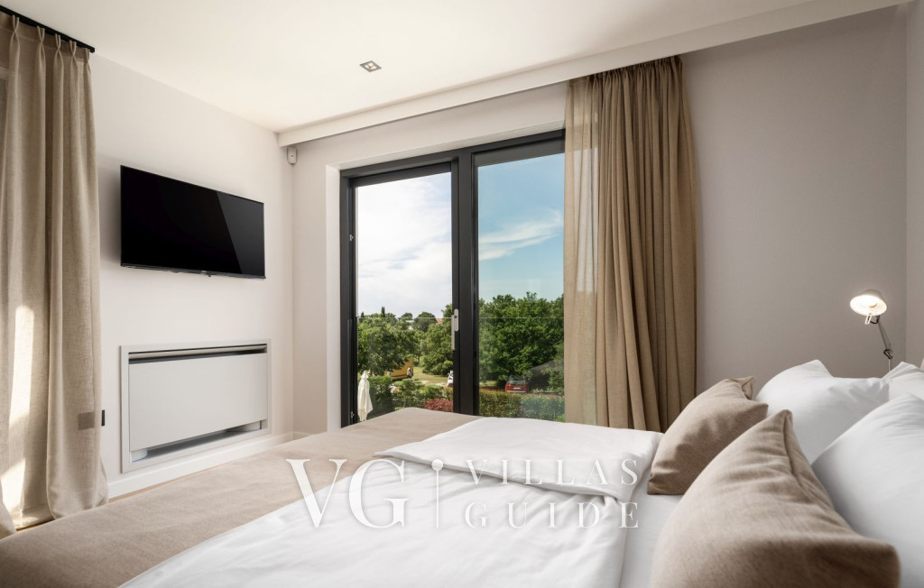 Villa Sunset View Bedroom