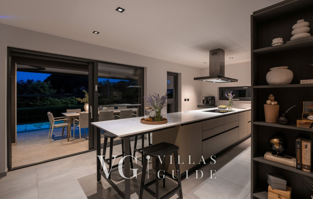 Villa Sunset View Kitchen