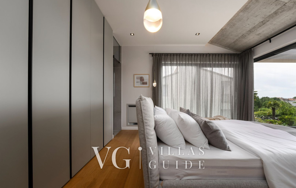 Villa Sunset View Bedroom