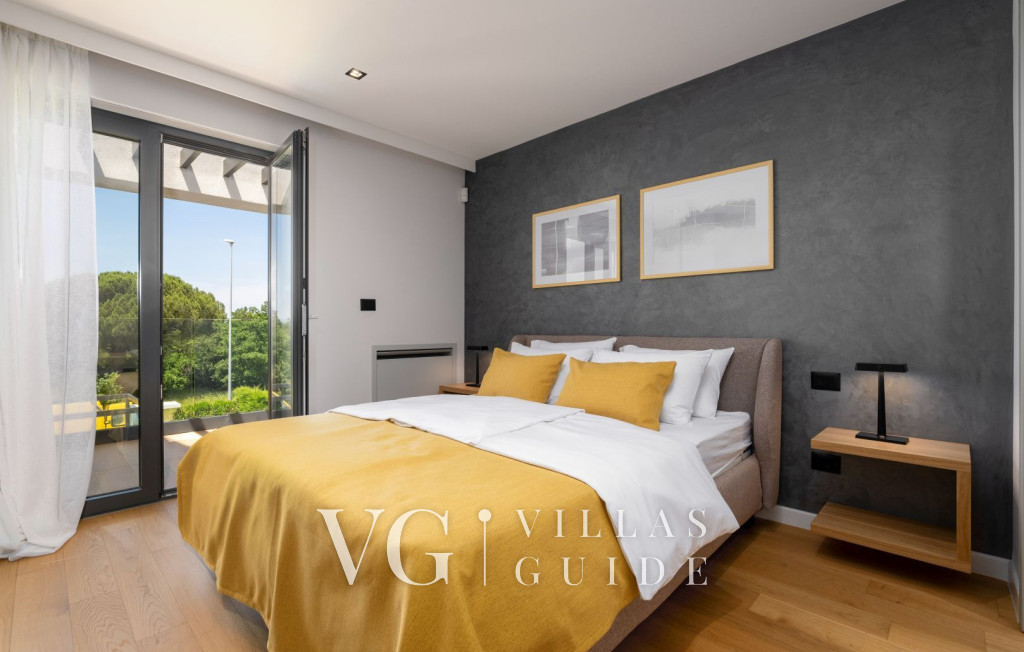 Villa Sunset View Bedroom