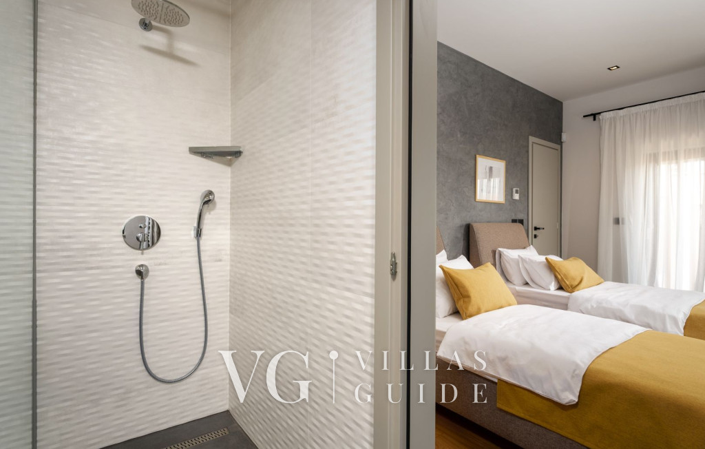 Villa Sunset View Bathroom