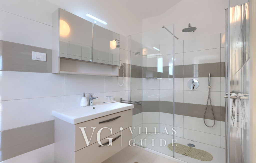 Villa Gardenia Kupaonica