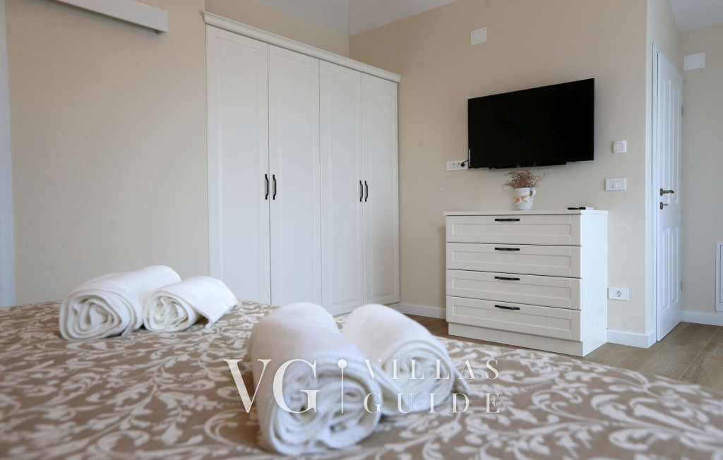 Villa La Graziosa Bedroom