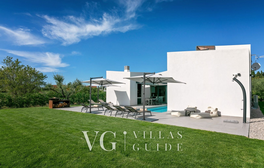 Villa Ružić Dvorište i vanjski dio objekta