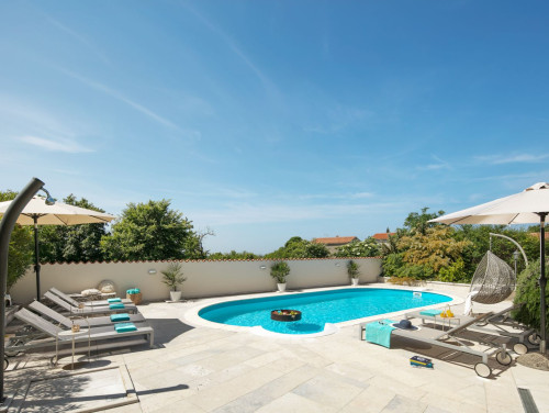 Standard Residence Pietre d'Istria with shared pool
