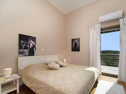 Sunny Summer House 4*