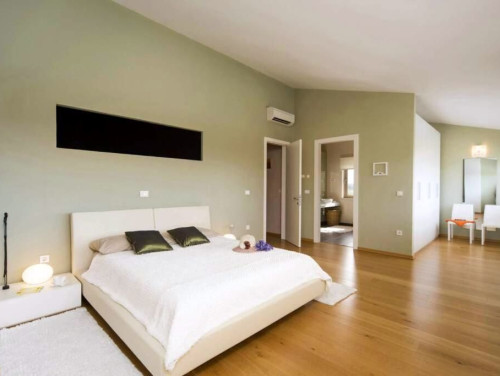 Sunny Summer House 4*