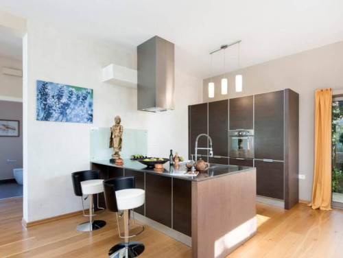 Sunny Summer House 4*