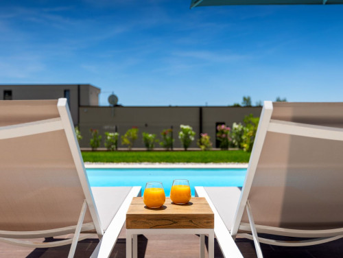 Villa Rosalie with Sauna & Pool