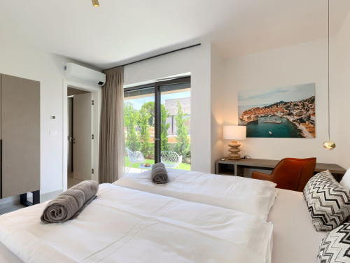 Villa Rosalie with Sauna & Pool