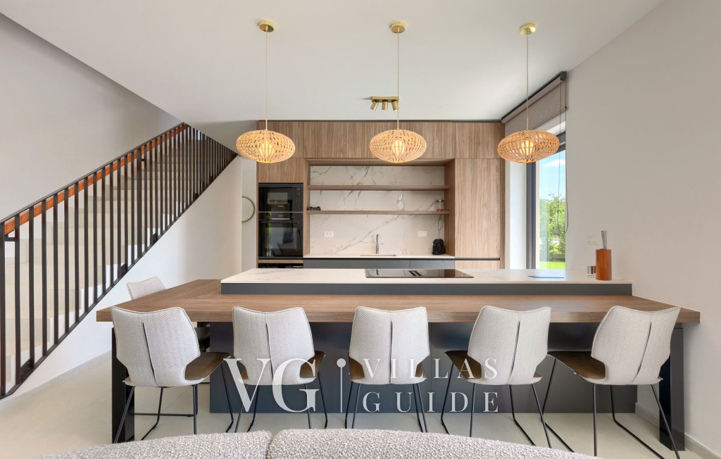 Villa Rosalie with Sauna & Pool Cucina