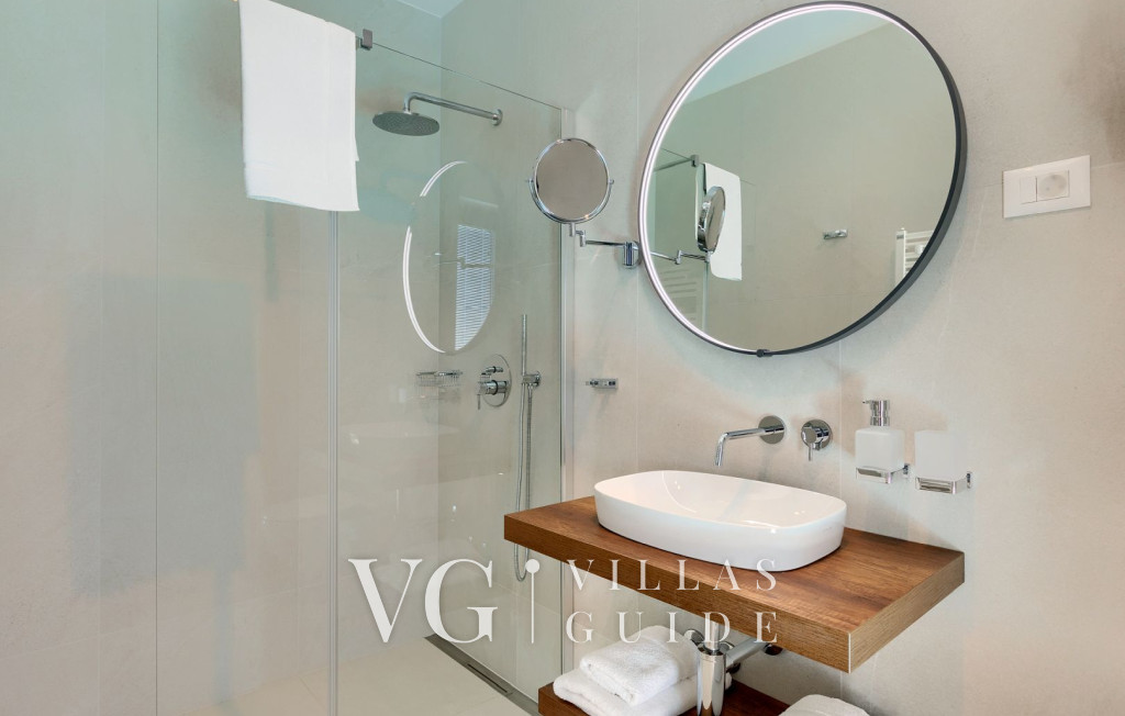 Villa Rosalie with Sauna & Pool Bagno