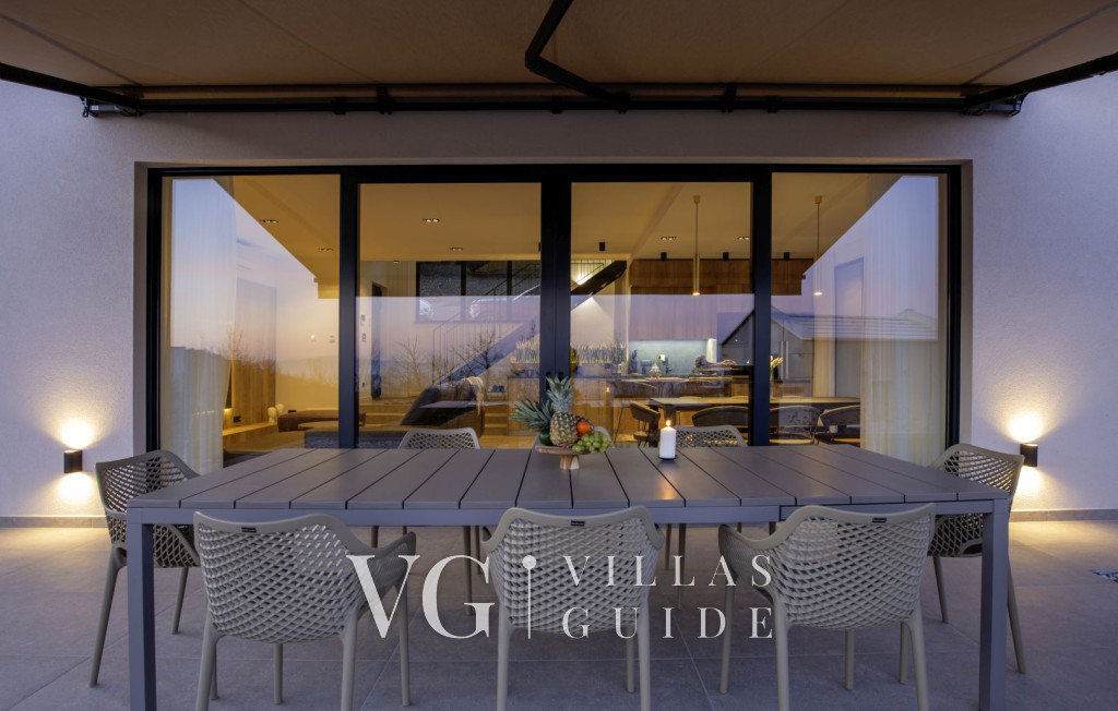 Casa Fani with seaview & pool & wellness Additional content