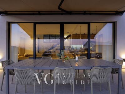 Casa Fani with seaview & pool & wellness