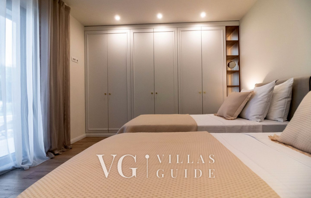 Modern Istrian Villa Lere with Pool, BBQ Lounge & Activities Bedroom